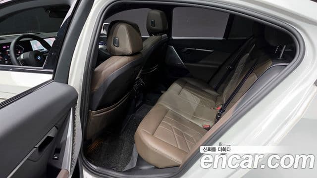 BMW 5시리즈 (G60) 520i Special Edition, 2025 12