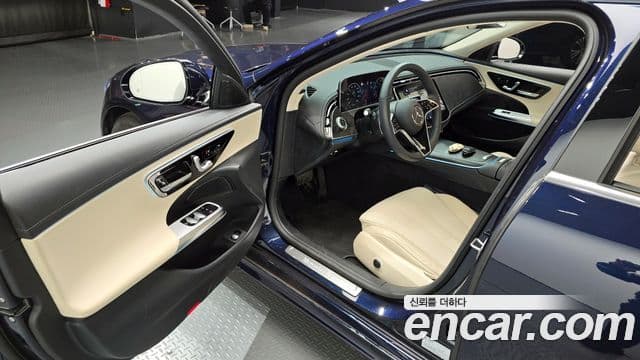 Mercedes-Benz E-класс W214 Avantgarde, 2024 10