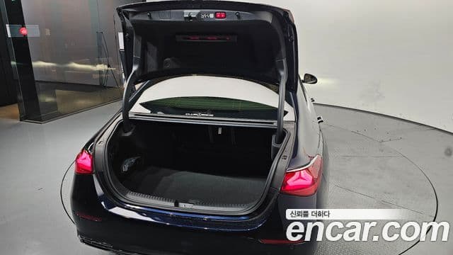 Mercedes-Benz E-класс W214 Avantgarde, 2024 20