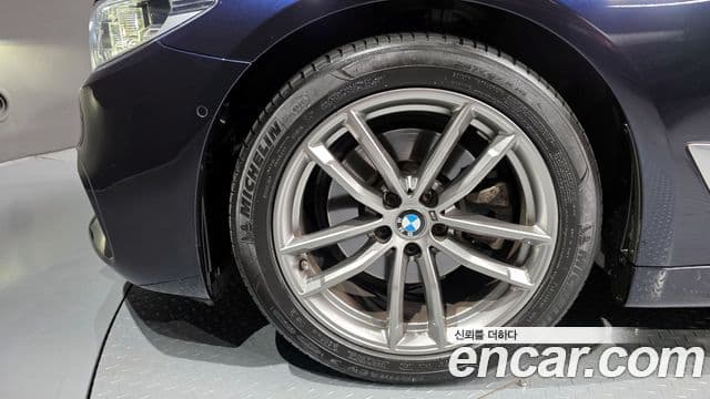 BMW 5시리즈 (G30) 520i M Sport, 2020 все фото