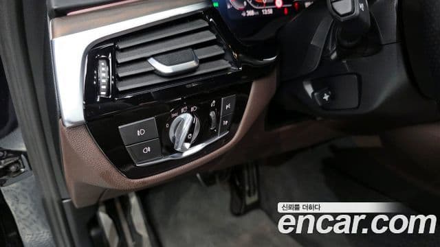 BMW 5시리즈 (G30) 520i M Sport, 2020 16