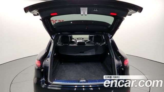 Porsche Cayenne (PO536), 2021 20