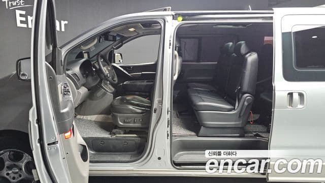 Hyundai Grand Starex VIP пакет, 2014 10