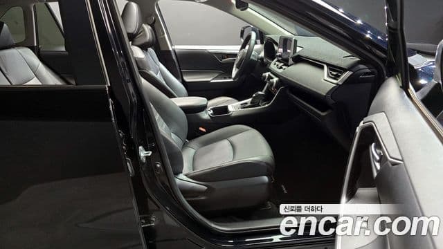 Toyota RAV4 5세대 2.5 2WD гибрид XLE, 2023 10