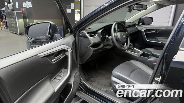 Toyota RAV4 5세대 2.5 2WD гибрид XLE, 2023 11