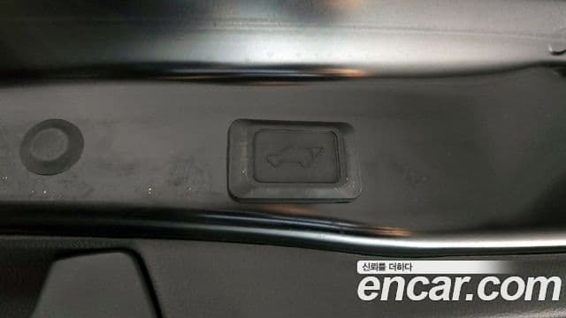 Toyota RAV4 5세대 2.5 2WD гибрид XLE, 2023 19