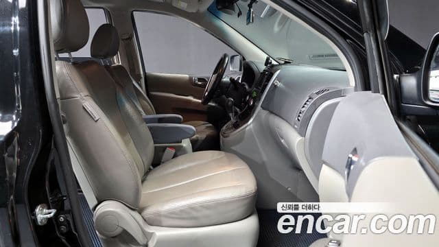 Kia Carnival R Premium, 2014 11