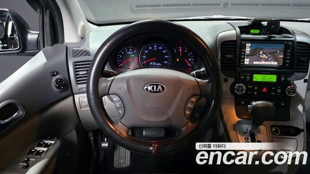 Kia Carnival R Premium, 2014 13