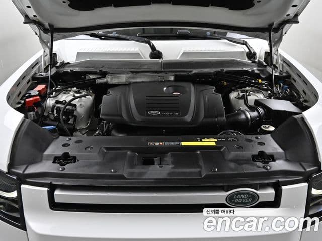 Land Rover Defender (L663) 110 D240 SE, 2020 6