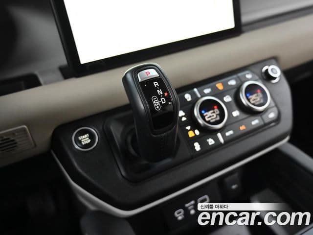 Land Rover Defender (L663) 110 D240 SE, 2020 9