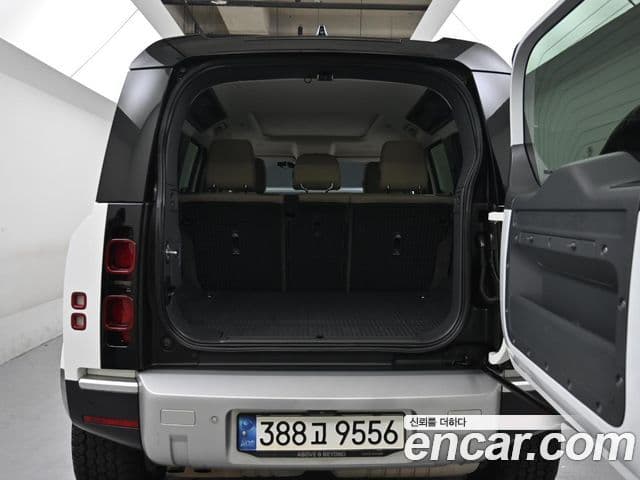 Land Rover Defender (L663) 110 D240 SE, 2020 20