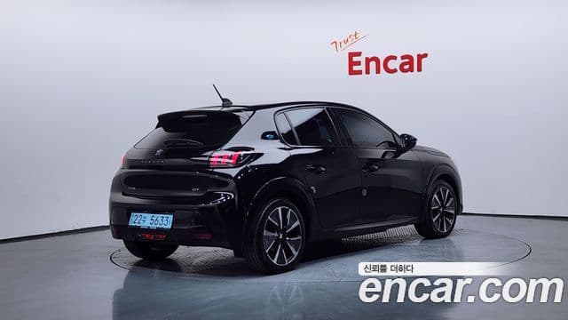 Peugeot e-208 2세대 GT, 2021 2