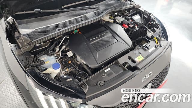 Peugeot e-208 2세대 GT, 2021 6