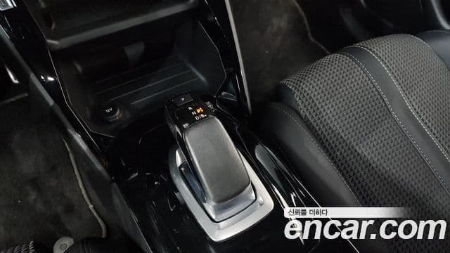 Peugeot e-208 2세대 GT, 2021 9