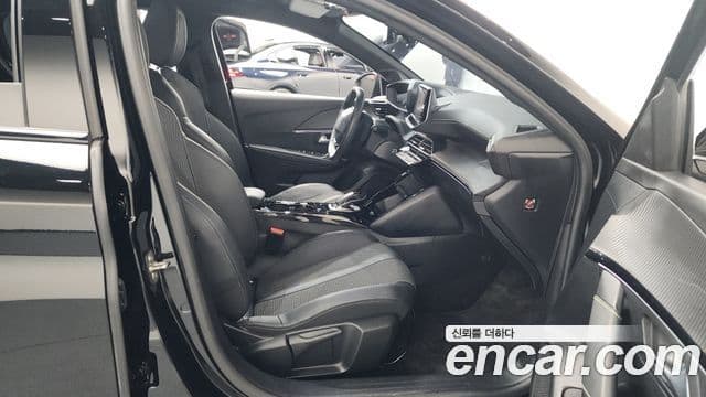 Peugeot e-208 2세대 GT, 2021 11