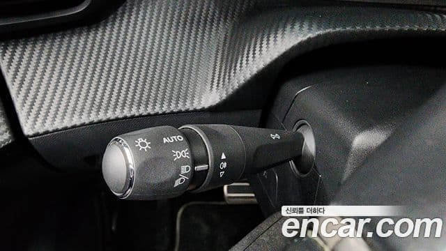 Peugeot e-208 2세대 GT, 2021 18