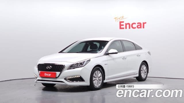 Hyundai LF Sonata гибрид Smart, 2017 1