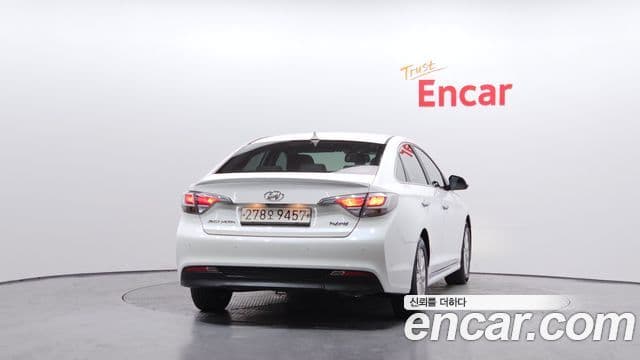 Hyundai LF Sonata гибрид Smart, 2017 4