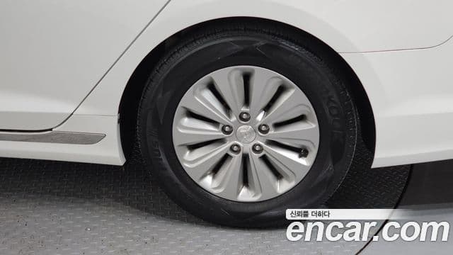 Hyundai LF Sonata гибрид Smart, 2017 все фото