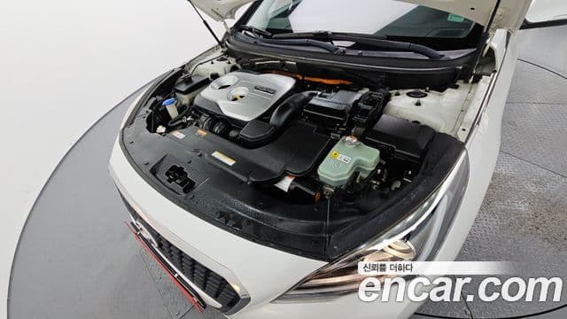 Hyundai LF Sonata гибрид Smart, 2017 6