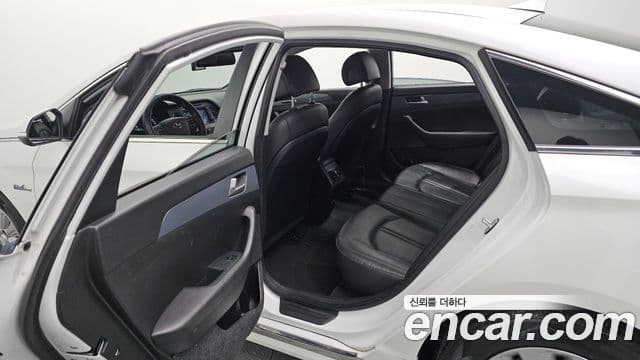 Hyundai LF Sonata гибрид Smart, 2017 12