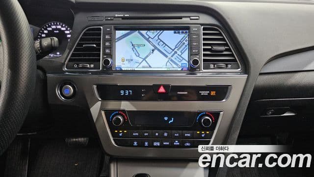 Hyundai LF Sonata гибрид Smart, 2017 14