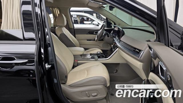 Kia Carnival 4세대 Signature, 2021 11
