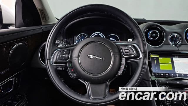 Jaguar All New XJ X351, 2019 13