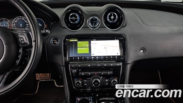 Jaguar All New XJ X351, 2019 15