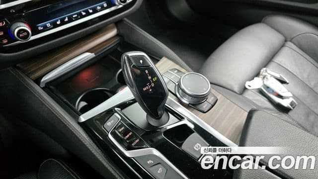 BMW 5시리즈 (G30) 520d xDrive M Sport Plus, 2017 9