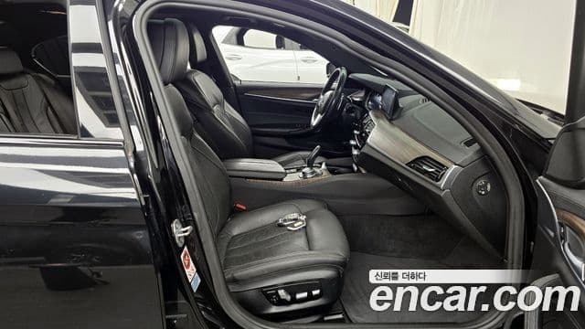 BMW 5시리즈 (G30) 520d xDrive M Sport Plus, 2017 11