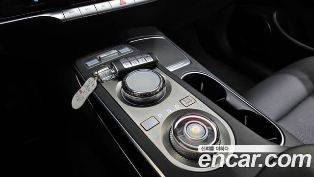 Genesis GV70, 2024 9