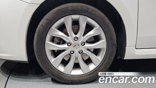 Renault Korea(Samsung) SM7 Nova LPLI 2.0 LPe для людей с инвалидностью, 2016 все фото