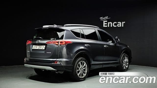 Toyota RAV4 4세대, 2018 2