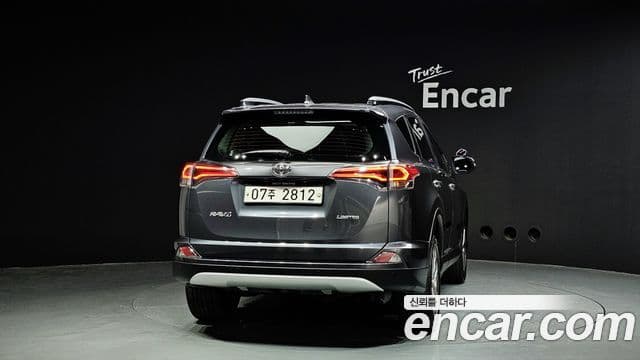 Toyota RAV4 4세대, 2018 4