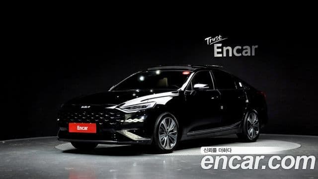 Kia K8 гибрид Signature, 2023 1