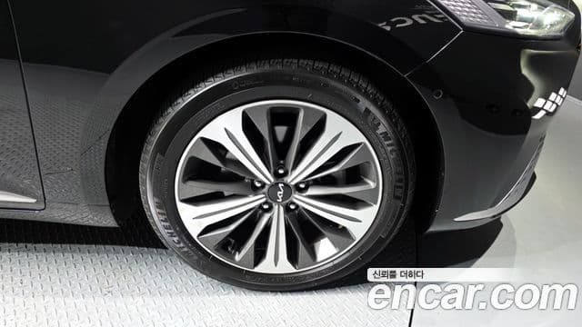 Kia K8 гибрид Signature, 2023 все фото