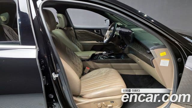 Kia K8 гибрид Signature, 2023 11