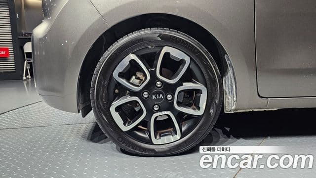 Kia The / новый New Ray Luxury, 2018 все фото