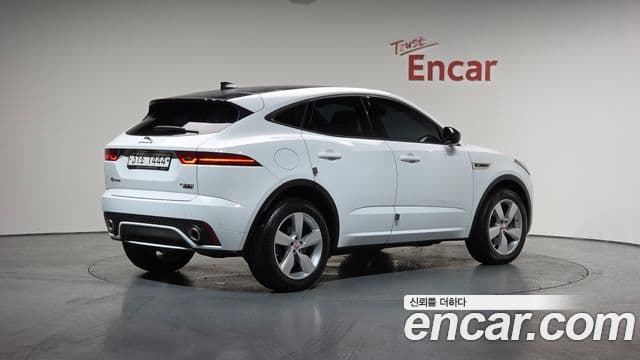Jaguar E-PACE P250 R-Dynamic SE, 2018 2