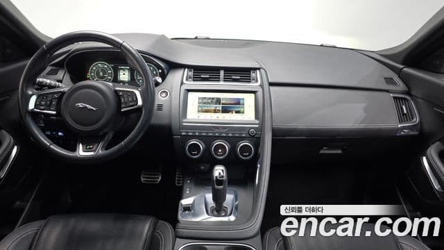 Jaguar E-PACE P250 R-Dynamic SE, 2018 7