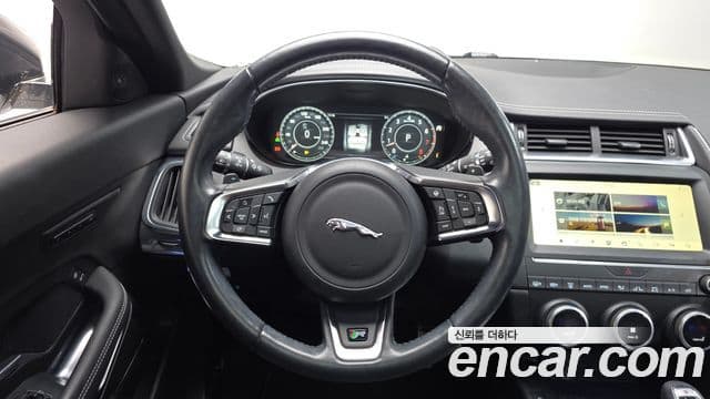 Jaguar E-PACE P250 R-Dynamic SE, 2018 13