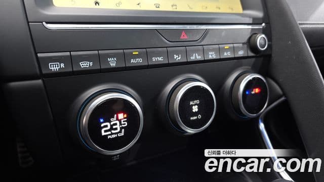 Jaguar E-PACE P250 R-Dynamic SE, 2018 16