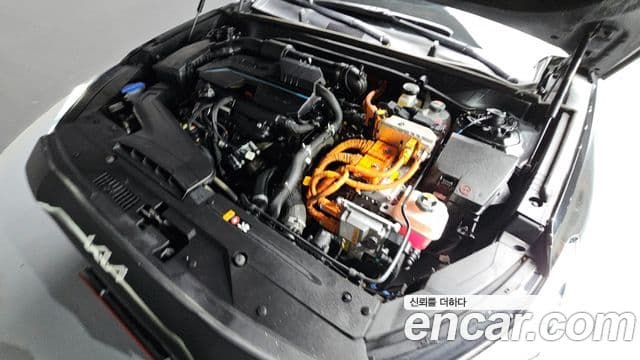 Kia K8 гибрид Signature, 2023 6