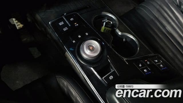 Kia K8 гибрид Signature, 2023 9