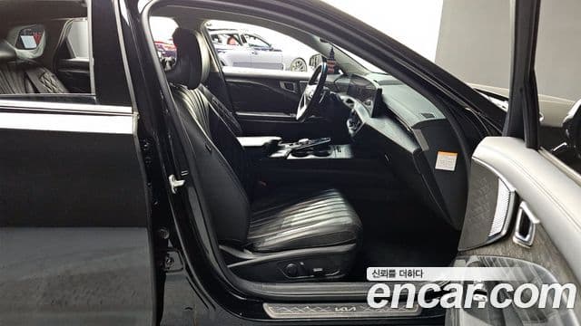 Kia K8 гибрид Signature, 2023 11