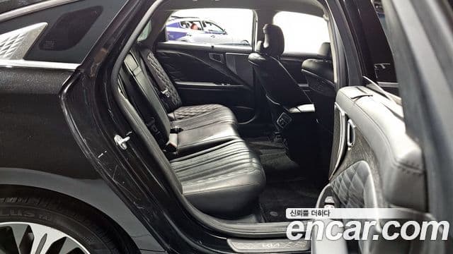 Kia K8 гибрид Signature, 2023 12