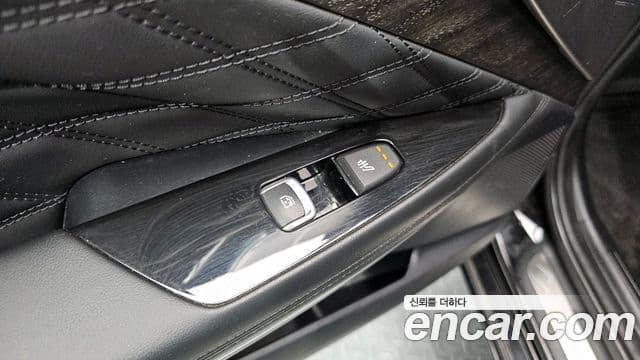 Kia K8 гибрид Signature, 2023 18