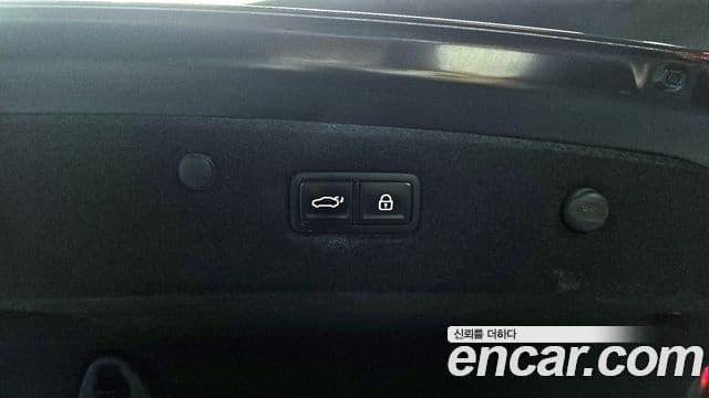 Kia K8 гибрид Signature, 2023 20