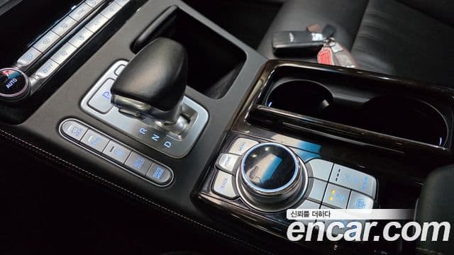 Genesis G90 Premium Luxury, 2019 9